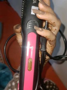 Nova Hair Straightener