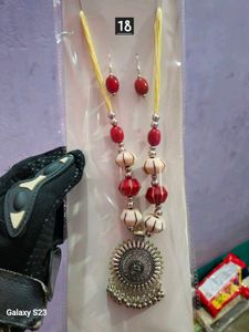 Necklace &amp; Earring Set