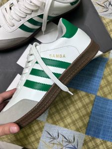 Adidas Sneakers