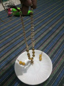 Pearl Necklace With Earrings