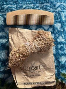 (loofah & bamboo Comb) Set