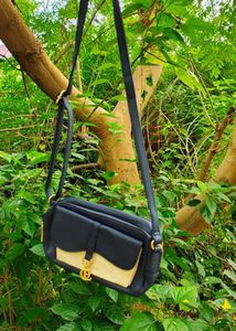 Oriflame Exclusive Dune Crossbody Bag