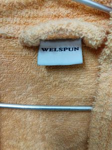 Bathrobe Welspun