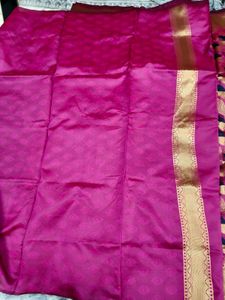 Geometric Patterned Saree