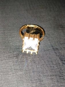 Elegant Gold Ring