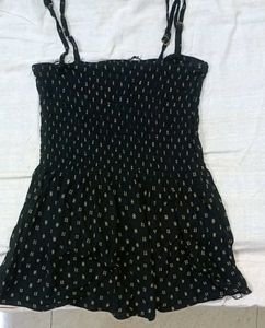 Sleevless crop Top