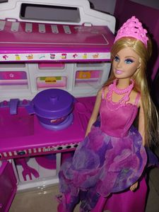 Barbie doll kitchen set 𓌉◯𓇋