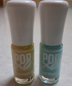 pop xo nail polish(blue &amp; yellow)