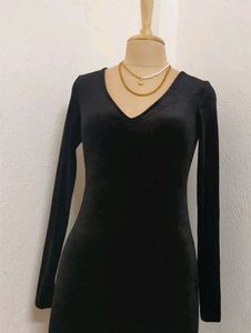 Forever 21 Velvet Dress