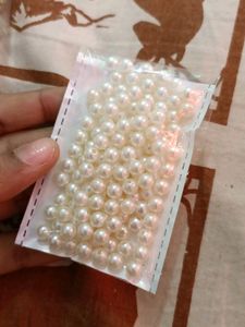 Sequences ❤️with White Beads