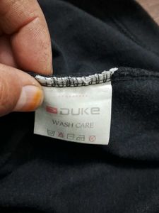 Duke Graphic Tee 🖤♥️