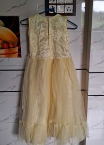 Girls Dress In Bright Yellow colour 6-8 years