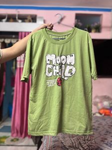Moon Child Graphic Tee - Trendy!