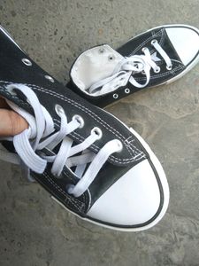 Men/Women Wear Fresh Washed Clean Size 7 Unisex