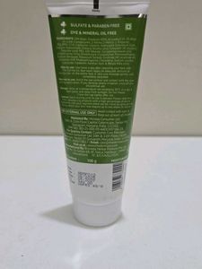 The Derma Co Oil Free Moisturizer With Multi Vitam