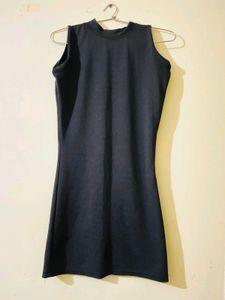 Sleeveless Black Dress