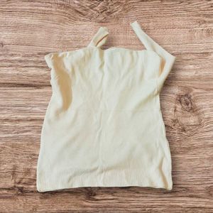 Free Gift Available New Woolen Top