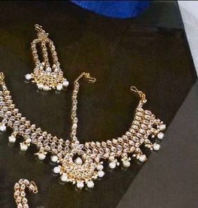 New Kundan Mathapatti Tikka Set for bride