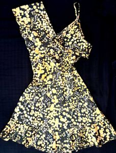 Floral Print Dress 💛 🌼