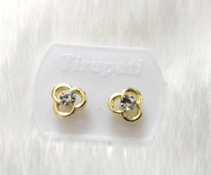 STUDS EARRINGS