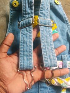 Dungri Jeans Short For Girl