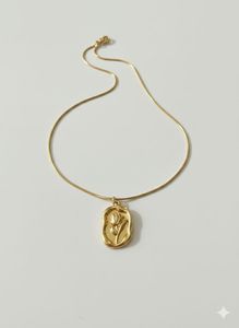 Waterproof | Gold Flower Pendant Necklace