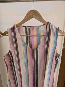 Striped Sleeveless Kurta