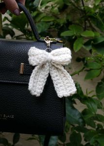 Lifeyo Bow Yarn Keychain