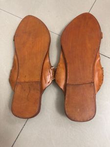 New Kolhapuri Chappal