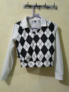 Black And White Cheks Crop Top