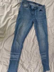 Light Wash Skinny Jeans