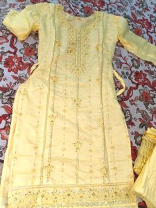 Yellow Embroidered Kurti Set With Dupatta