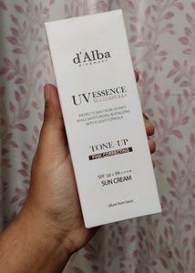 d&#39;Alba UV Essence Tone-Up Sun Cream