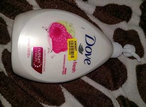 Dove Body Wash - Refreshing!