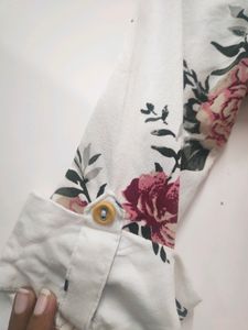 Ajio fusion Women White Assymetric Kurta