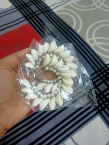 Cowrie Shells Earrings Totally New