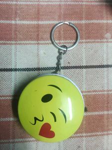 Emoji Kiss Keychain