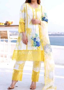 beautiful color combination ⭐ lace detail pakistan