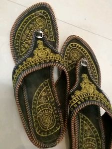 TRADITIONAL FOOTWEAR
