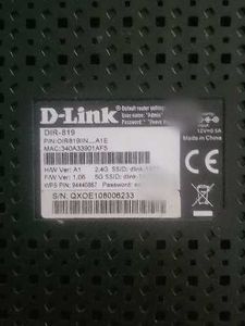 Dual Channel D-Link Router DIR-819