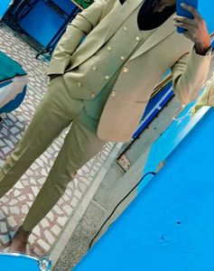 Men&#39;s Double Breasted Suit