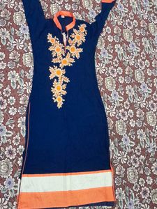 Elegant Blue Embroidered Kurta