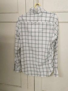 Brand Shirt 38&#34;