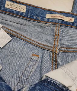 Levi&#39;s Denim Jeans