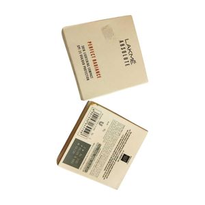 Lakme Absolute Compact