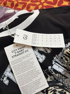 Tokyo &#39;Big City Vibes&#39; Graphic Tee