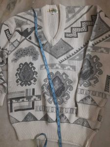 Vintage Patterned V-Neck Sweater