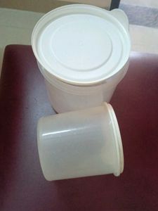 2 CONTAINERS