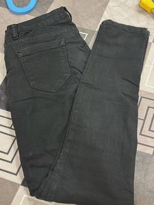 Black Narrow Fit Jeans