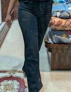 Boot Cut Jeans .